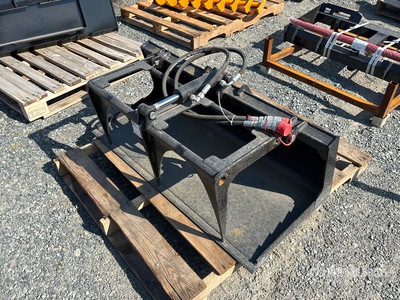 2026 GIYI GY-X PG44 44 in General Purpose Mini Skid Steer Grapple (Unused)