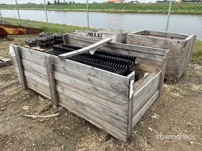 Quantity of (3) Pallets of Allu Bucket Parts Parti varie