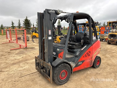 2019 Hyster H30T 6000 lb Pneumatic Tire Gabelstapler