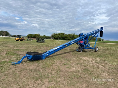 2022 Brandt 1345A 13 in x 45 ft Vis sans fin à grain