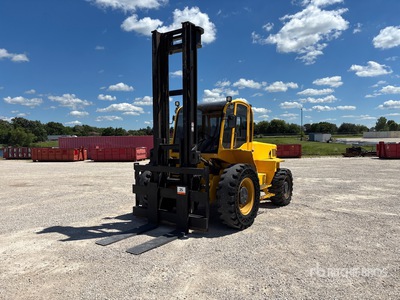 2017 Sellick S150J4E 15000 lb 4x2 رافعة شوكية للطرق الوعرة