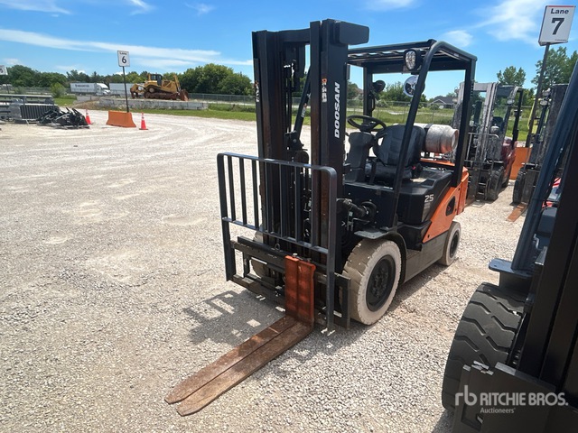 2023 Doosan G25E-7 4600 lb Cushion Tire Forklift