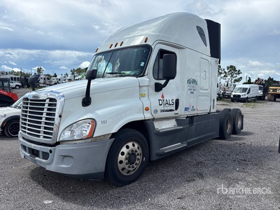 2016 Freightliner Cascadia 125 6x4 تراكتور شاحنة كابينة النوم (ثنائية المحور)