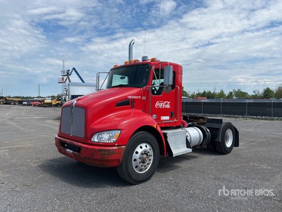 2011 Kenworth T370 4x2 S/A Day Cab Truck Tractor
