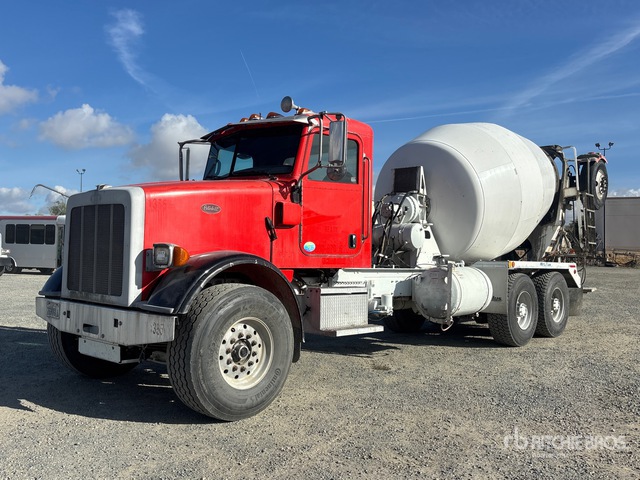 2014 Peterbilt 365 8x4 Mixer Truck