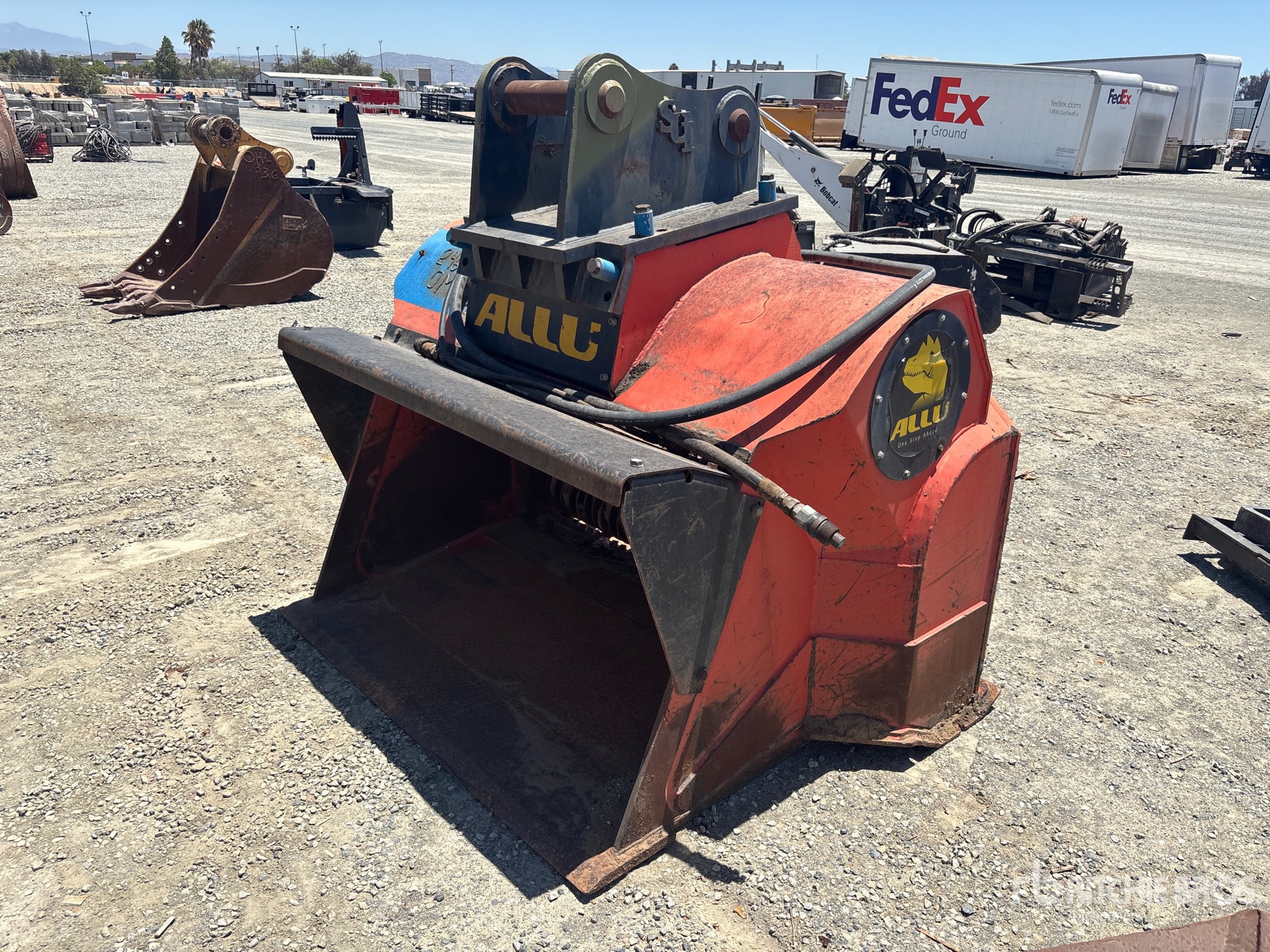 2011 Allu DH 3-17 66 in Excavator Screening Bucket