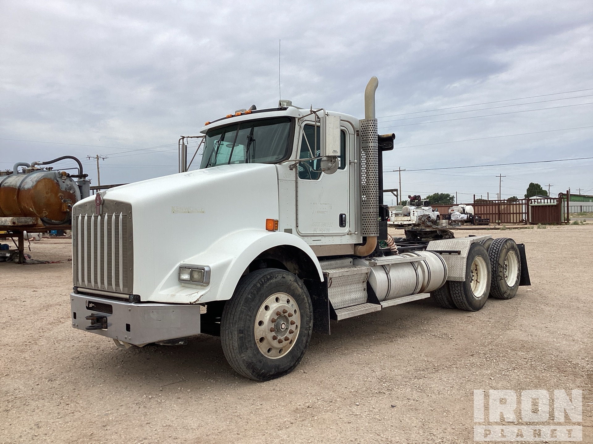 2011 Kenworth T800 Winch Truck