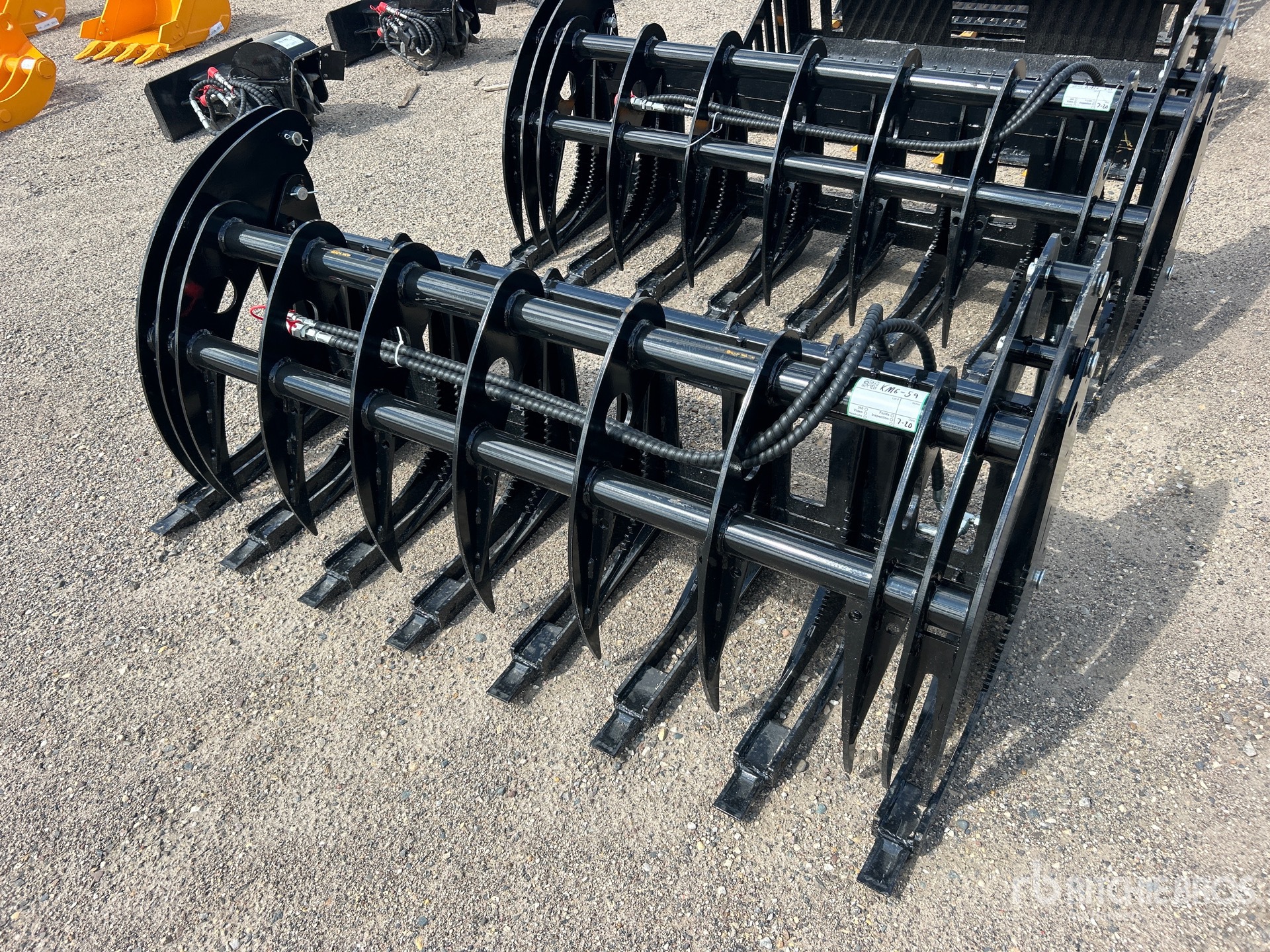 2026 TMG GY-CLG72 72 in Skid Steer Root Rake (Unused)