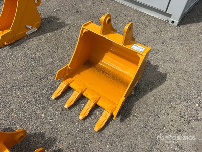 2026 GIYI GY-BK 24 in Excavator Bucket - Fits Cat 305 (Unused)