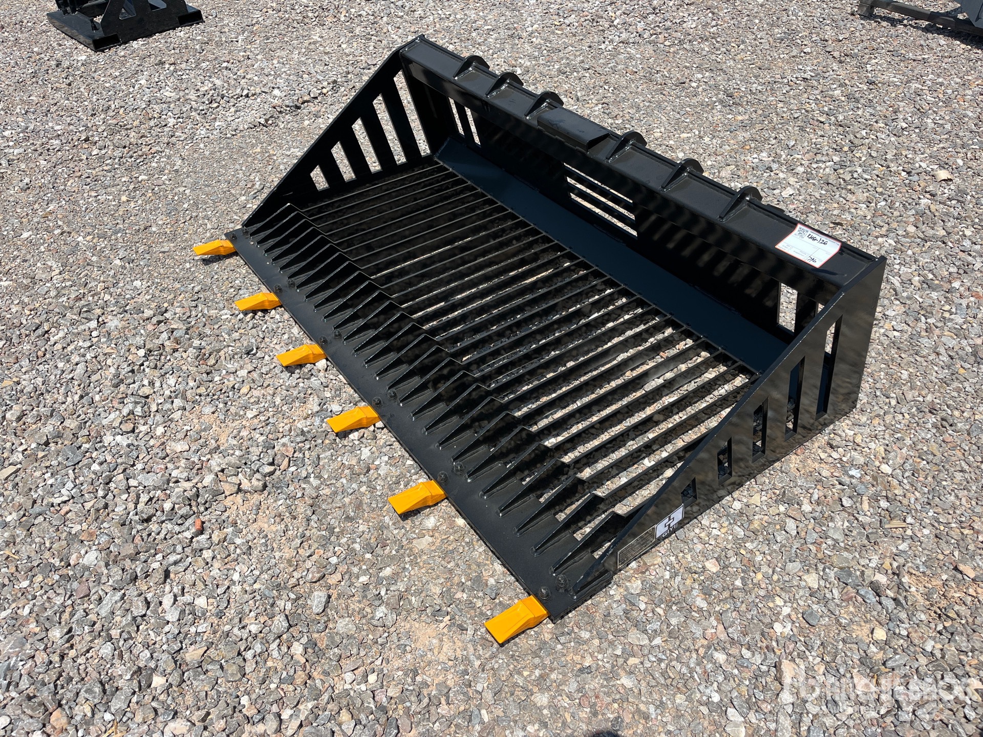 2026 GIYI GY-RB66 66 in Rock Skid Steer Bucket (Unused)