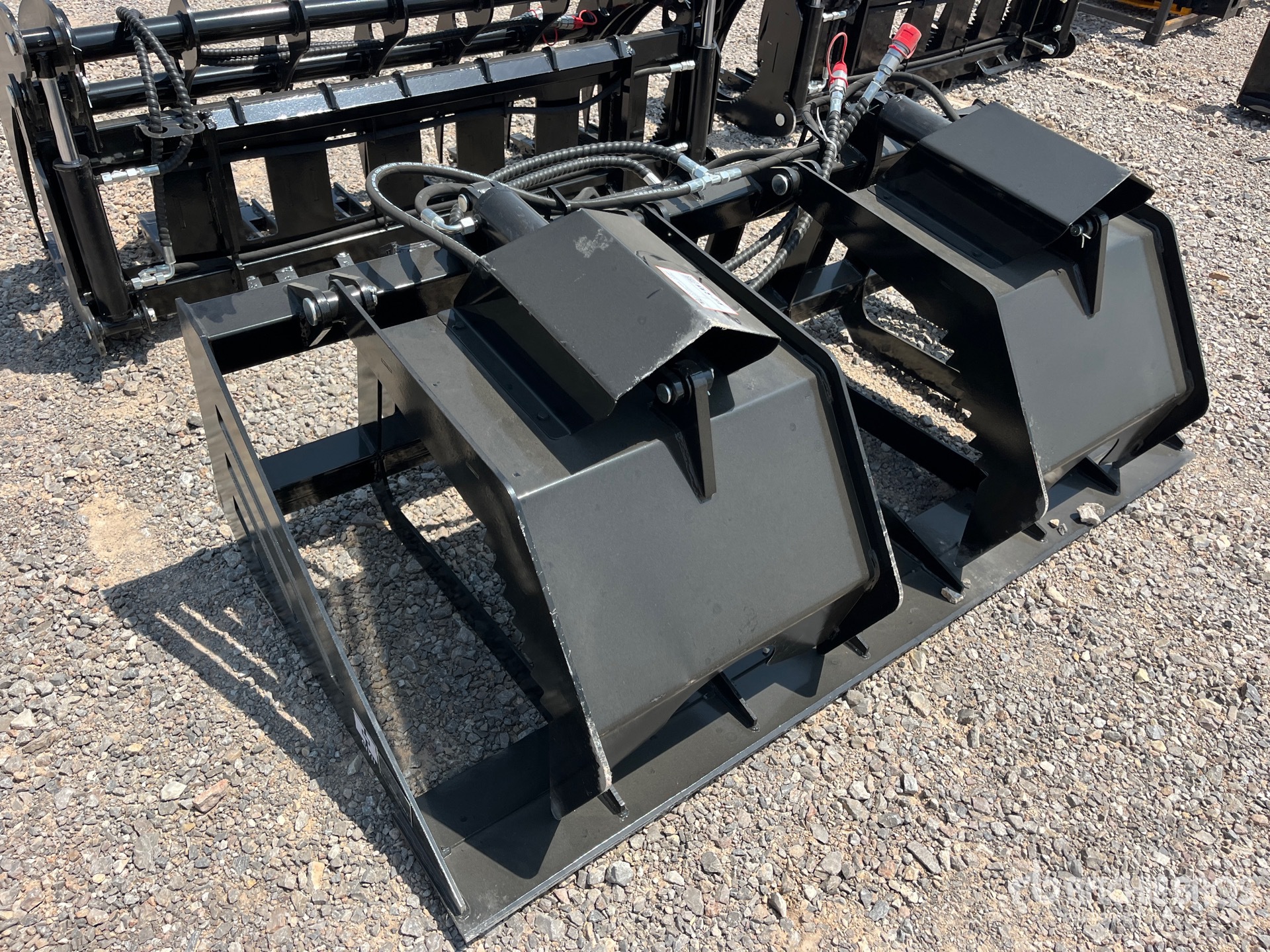 2026 GIYI GY-HWG72 72 in Skid Steer Grapple (Unused)