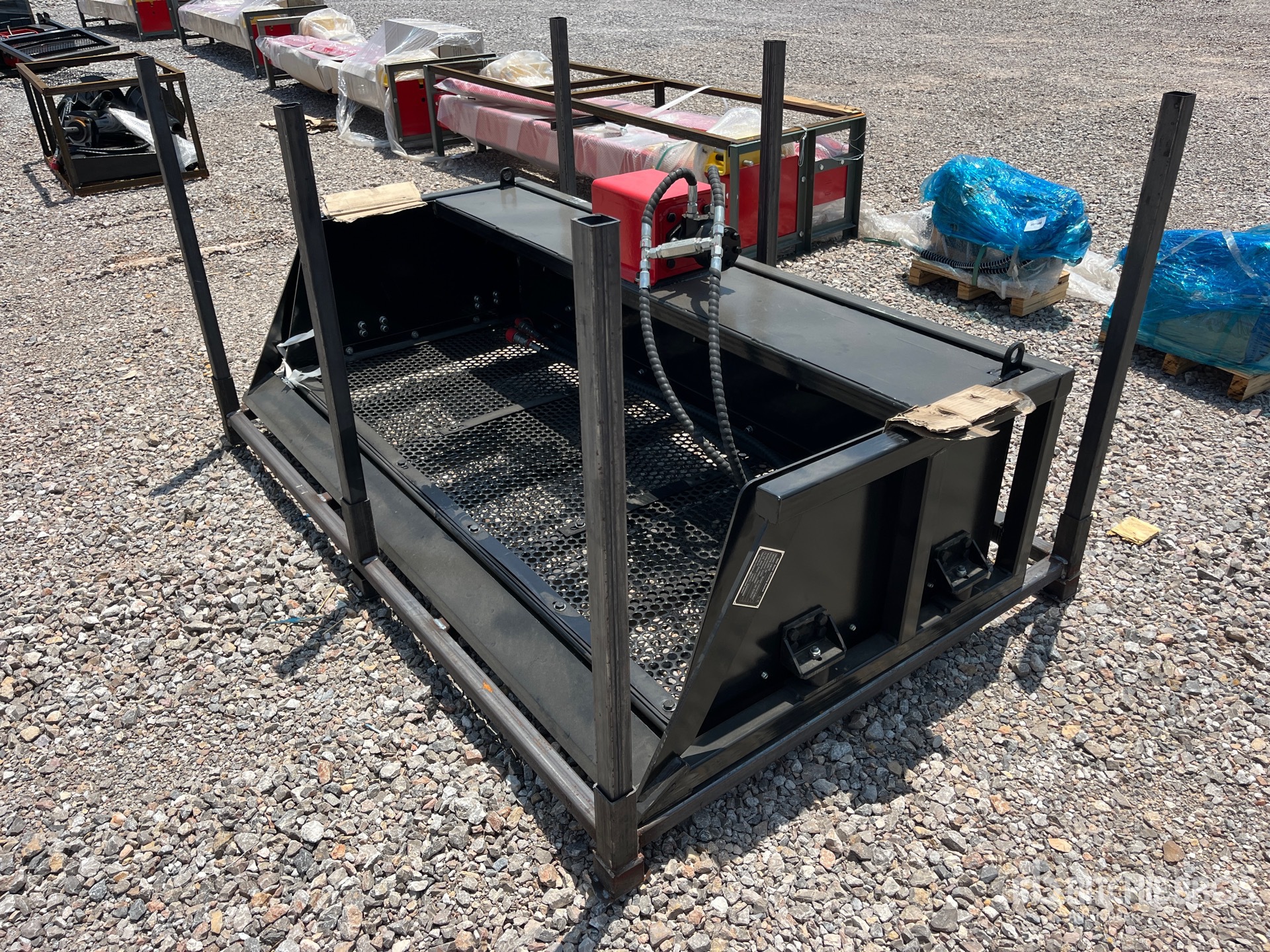 2026 GIYI GY-VB79 79 in Skid Steer Screening Bucket (Unused)