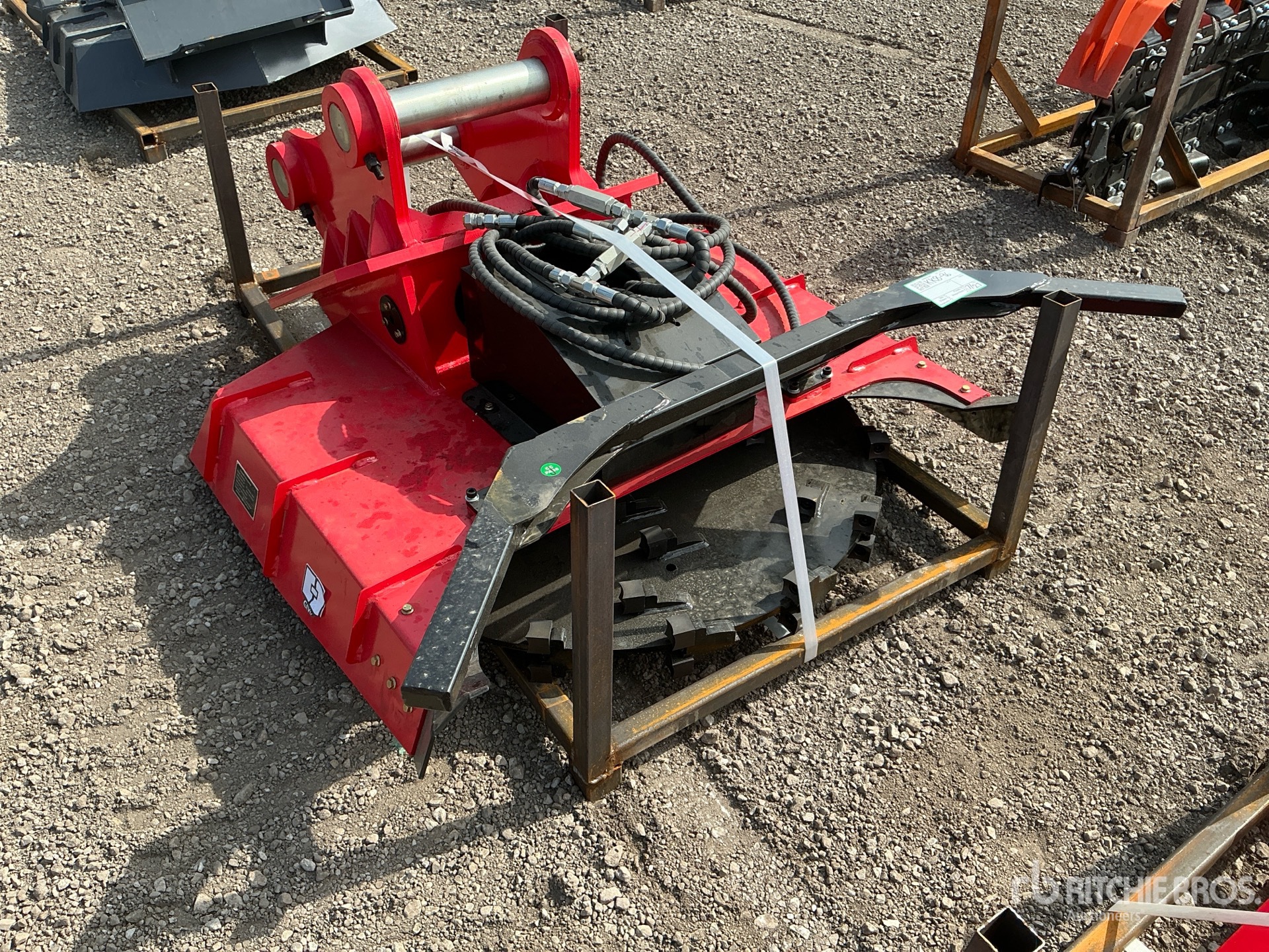 2026 GIYI GY-EDM320 39 in Excavator Disc Mulcher (Unused)