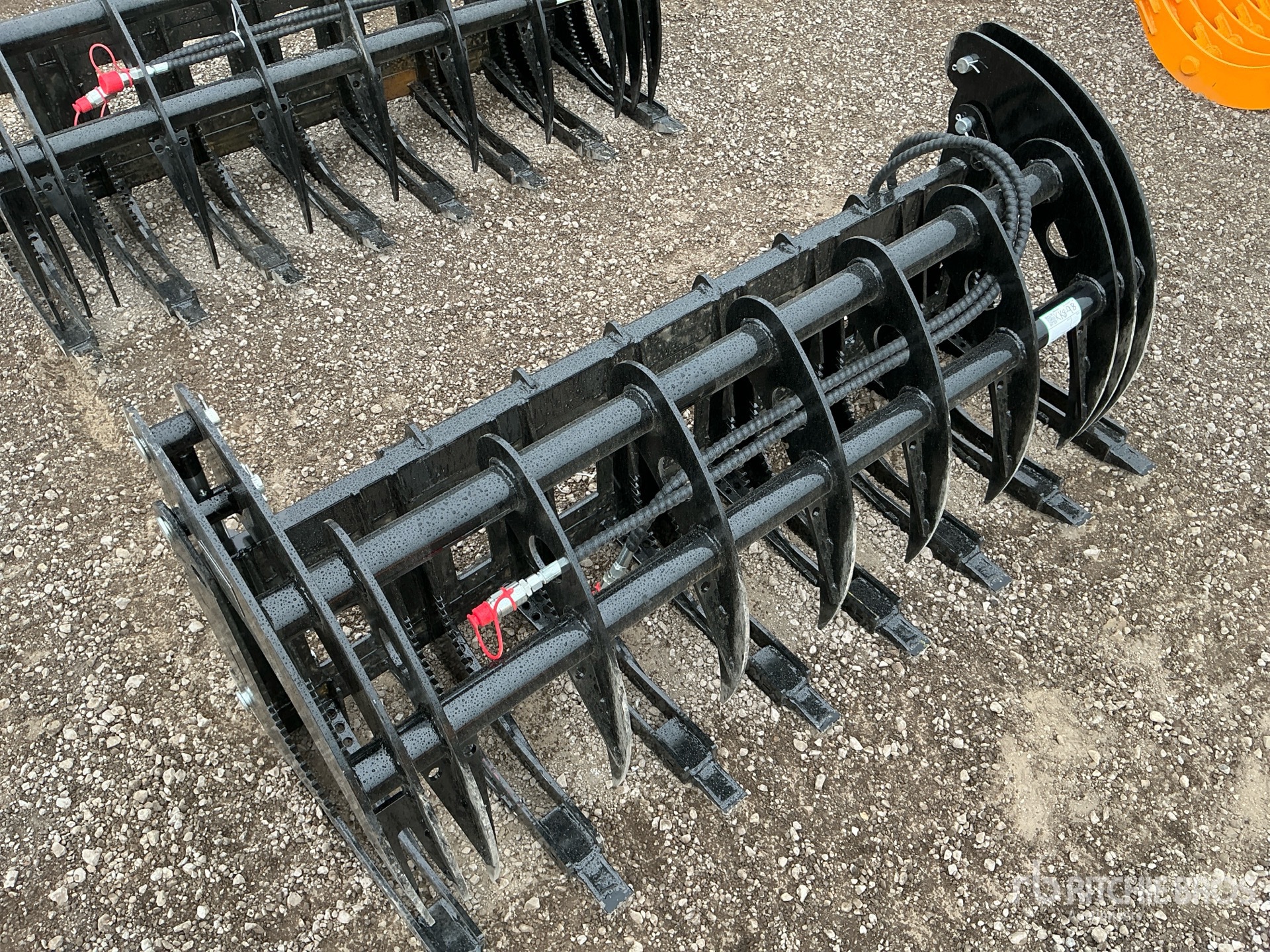 2026 GIYI GY-CLG72 70 in Skid Steer Grapple (Unused)