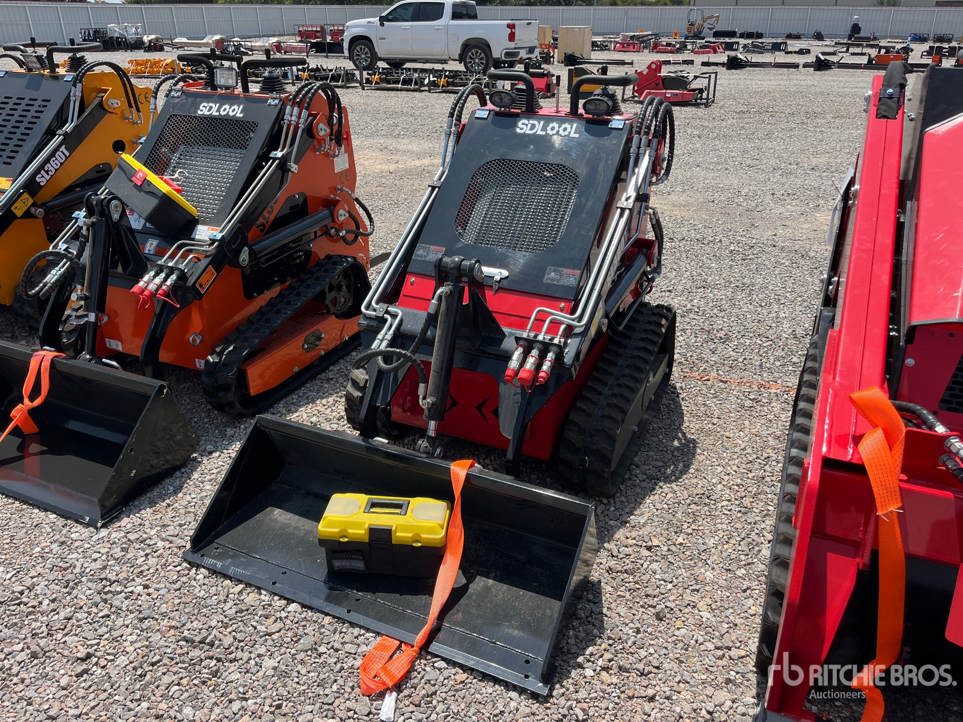 2026 SDLOOL SL380T Mini Compact Track Loader (Unused)