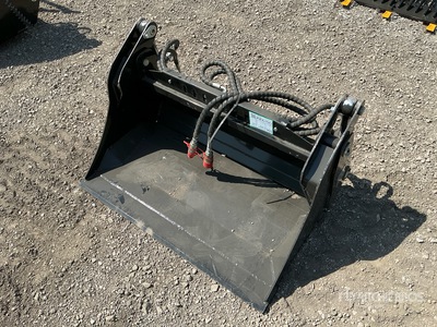 2026 GIYI GY-XKH39 39 in Multi-Purpose Mini Skid Steer Bucket (Unused)