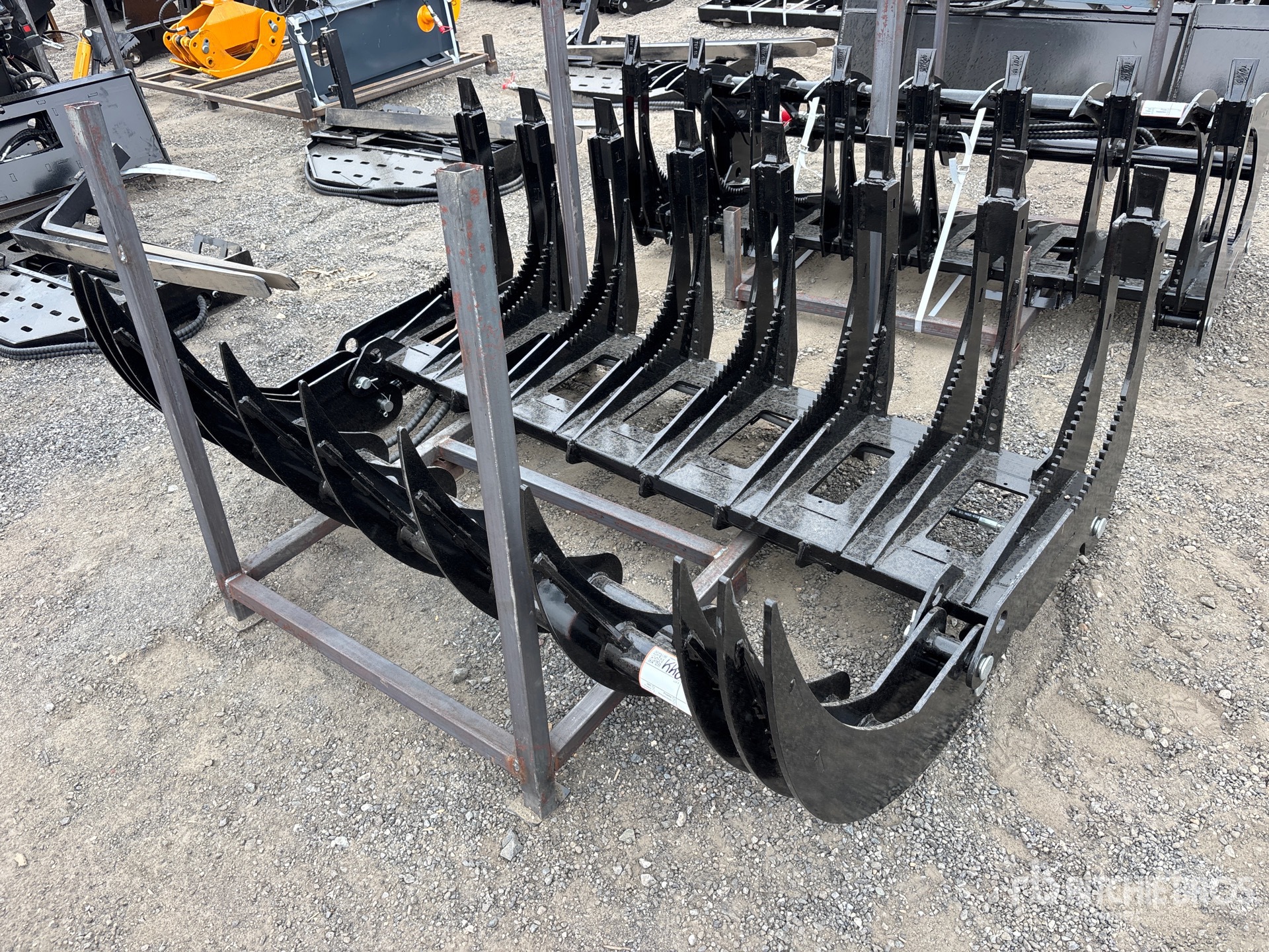 2026 GIYI GY-CLG72 72 in Skeleton Skid Steer Grapple (Unused)
