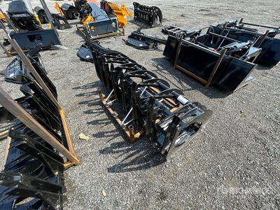 2026 GIYI GY-CLG72 42 in Skid Steer Grapple (Unused)