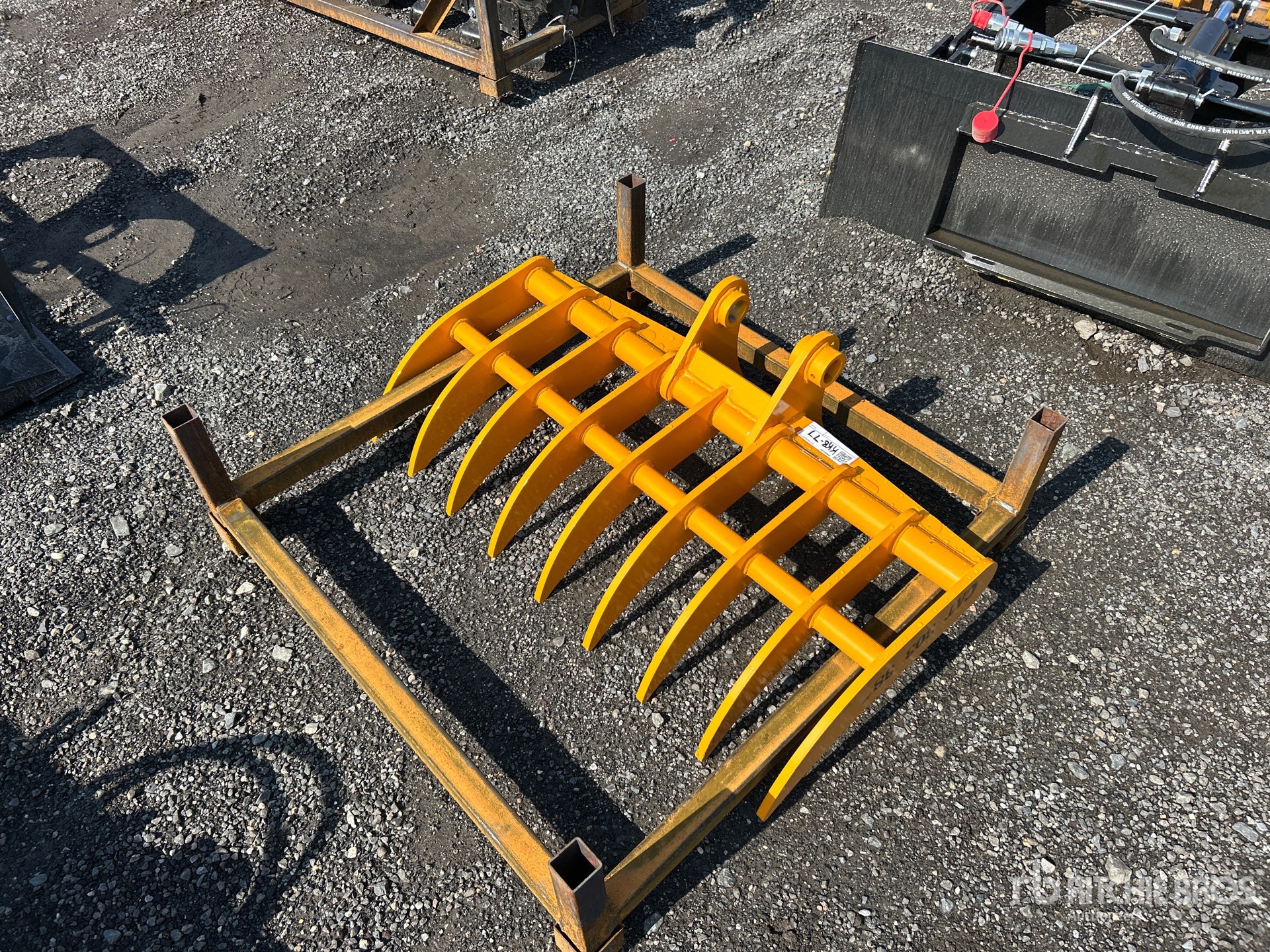 2026 GIYI 38 in Excavator Rake - Fits Cat 303 (Unused)
