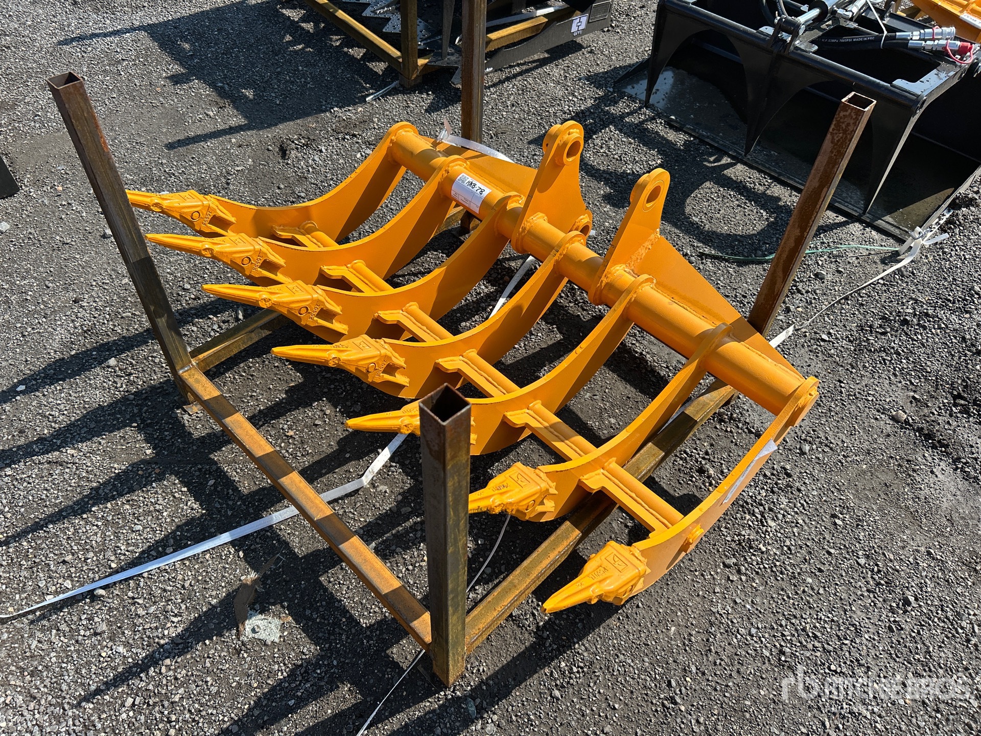 2026 GIYI 48 in Excavator Rake - Fits Cat 307 (Unused)