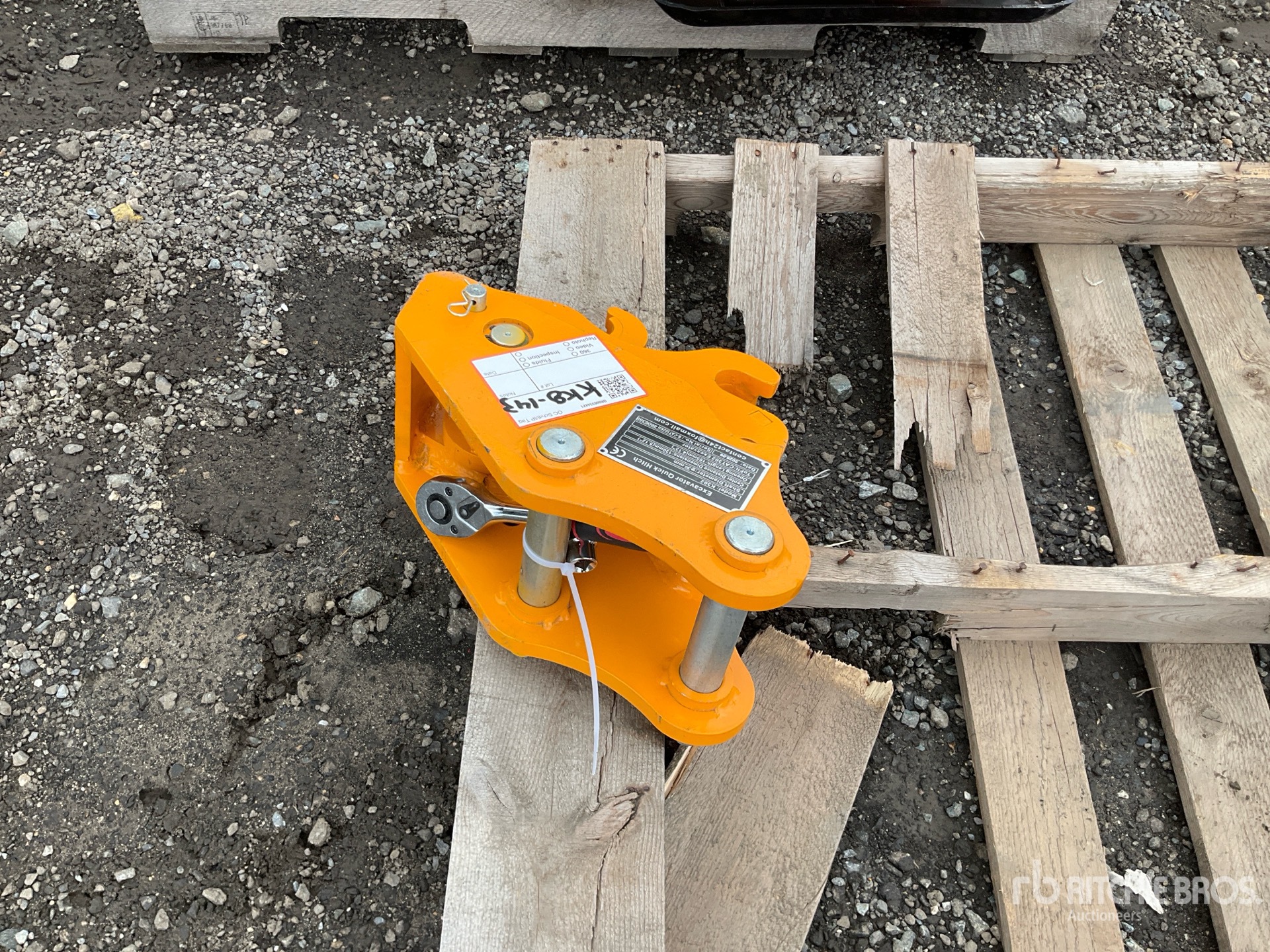 2026 GIYI GY-K302 Quick Coupler - Fits Cat 302 (Unused)