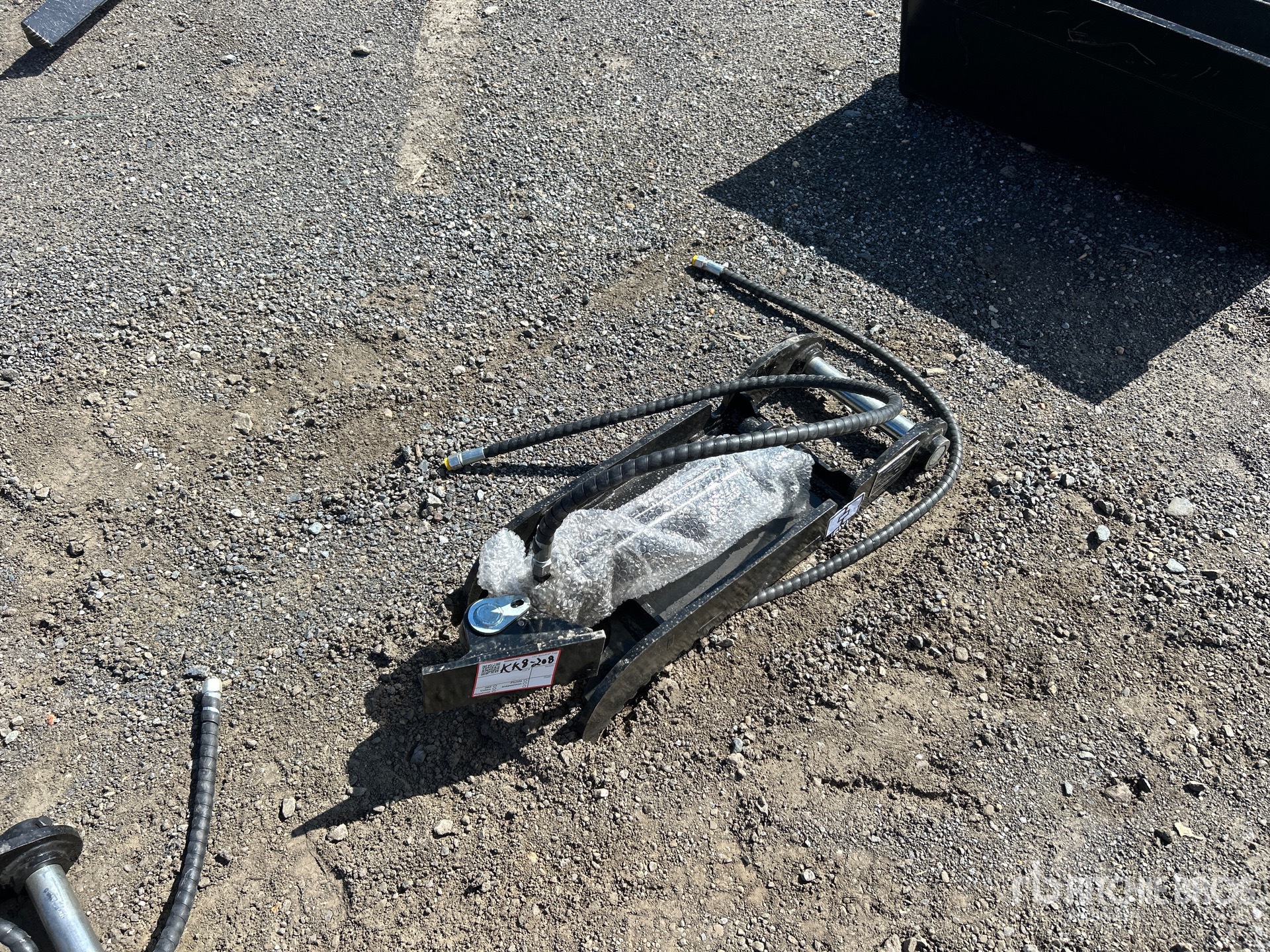 2026 GIYI GY-XJ3T 30 in Excavator Thumb (Unused)