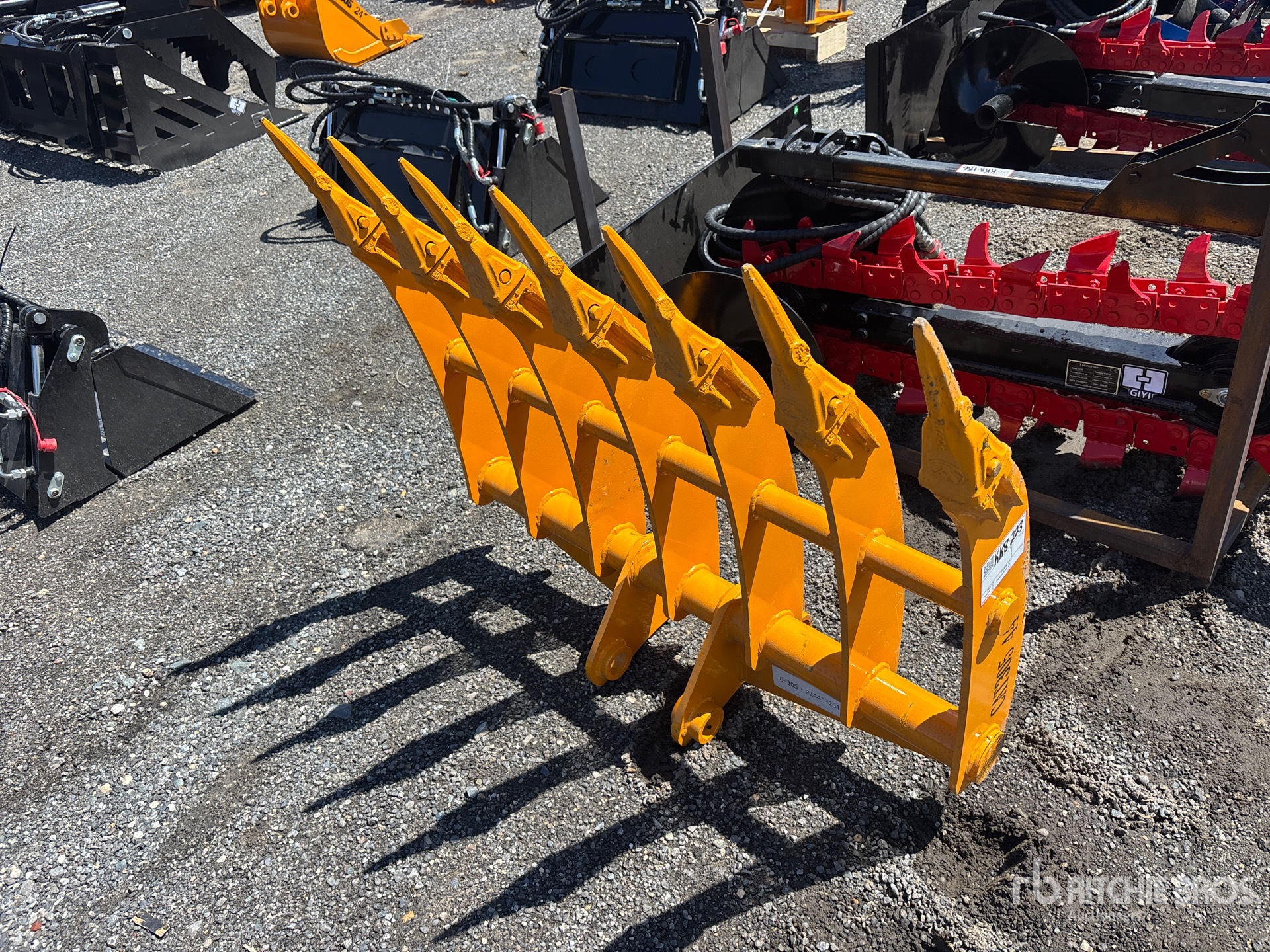 2026 GIYI 48 in Excavator Rake - Fits Cat 305 (Unused)