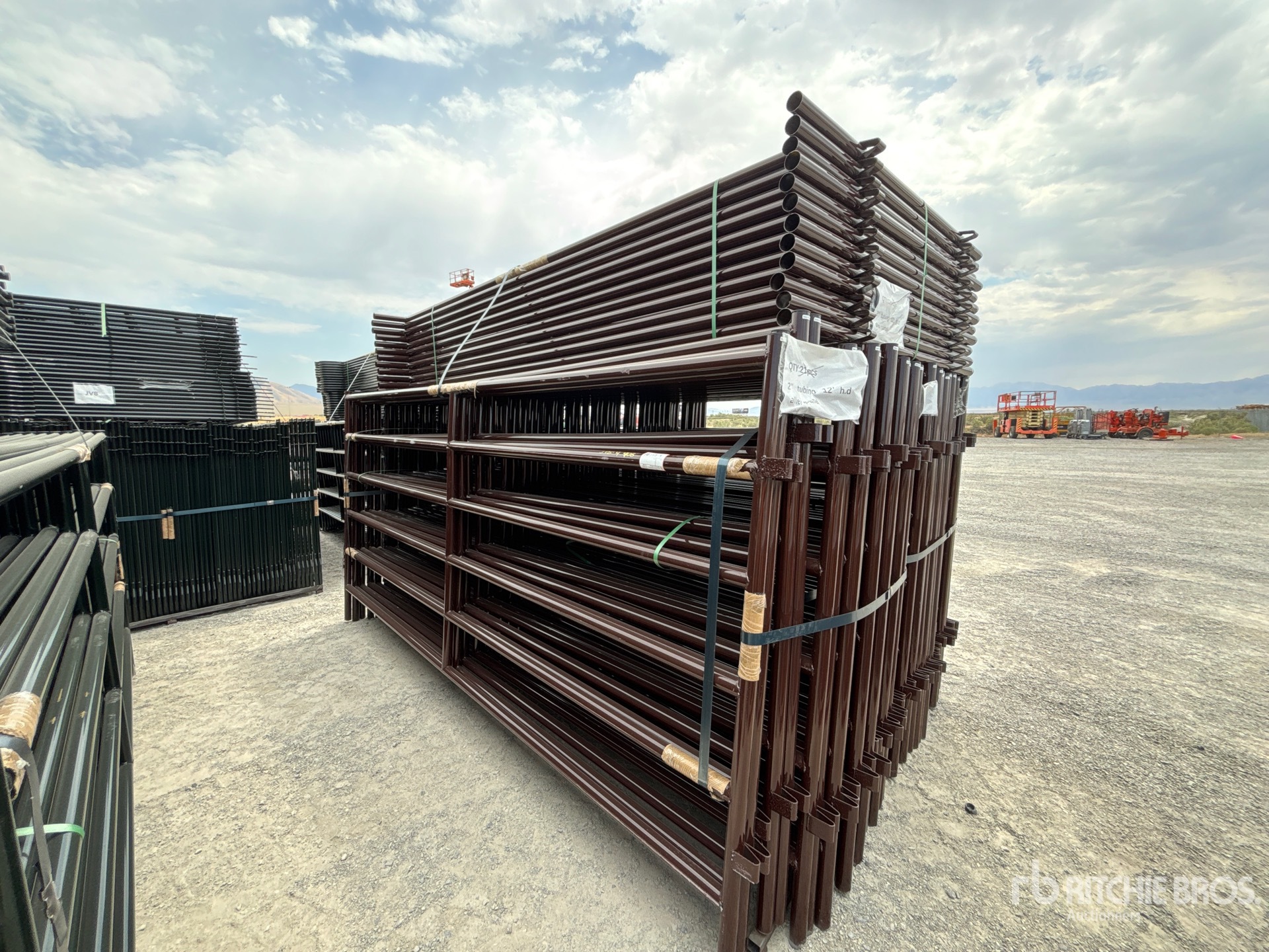 Quantity of 2026 RanchMaster HDALYPNL12 12 ft Livestock Panel (Unused)