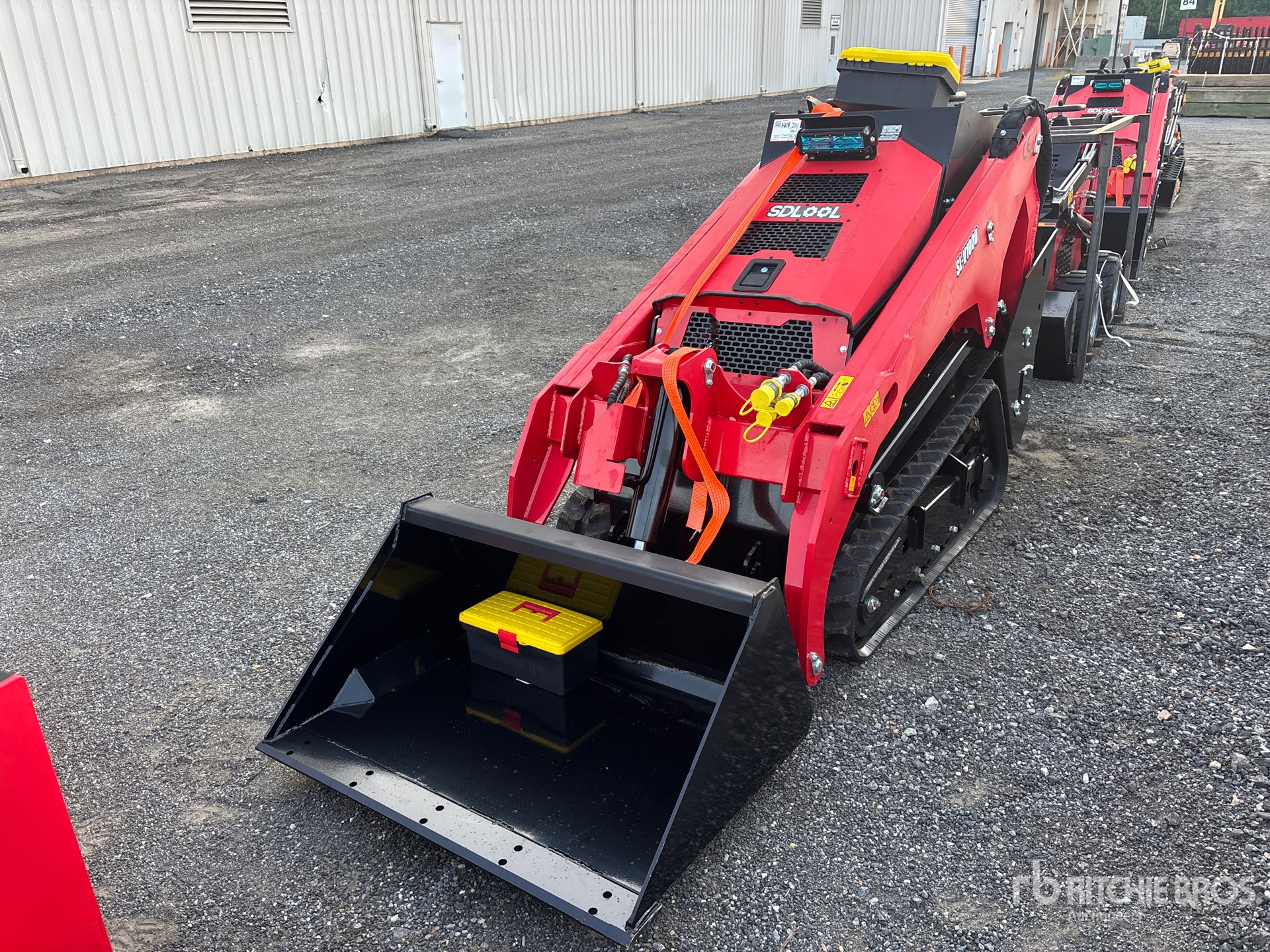 2026 SDLOOL SL-V1000 Mini Compact Track Loader (Unused)
