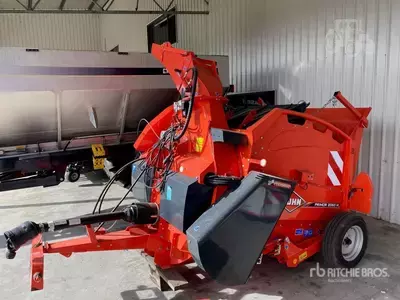 Kuhn Primor 2060M 2-Point Bale Chopper Attrezzatura per rotopresse e fienagione