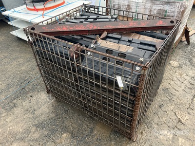 Quantity of 490 mm Track Shoes