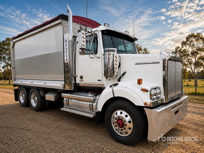 2016 Western Star 4800 6x4 T/A Dump Truck