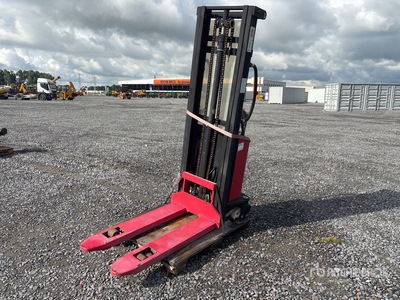 2012 SPM1030 Elektrische stapelaar
