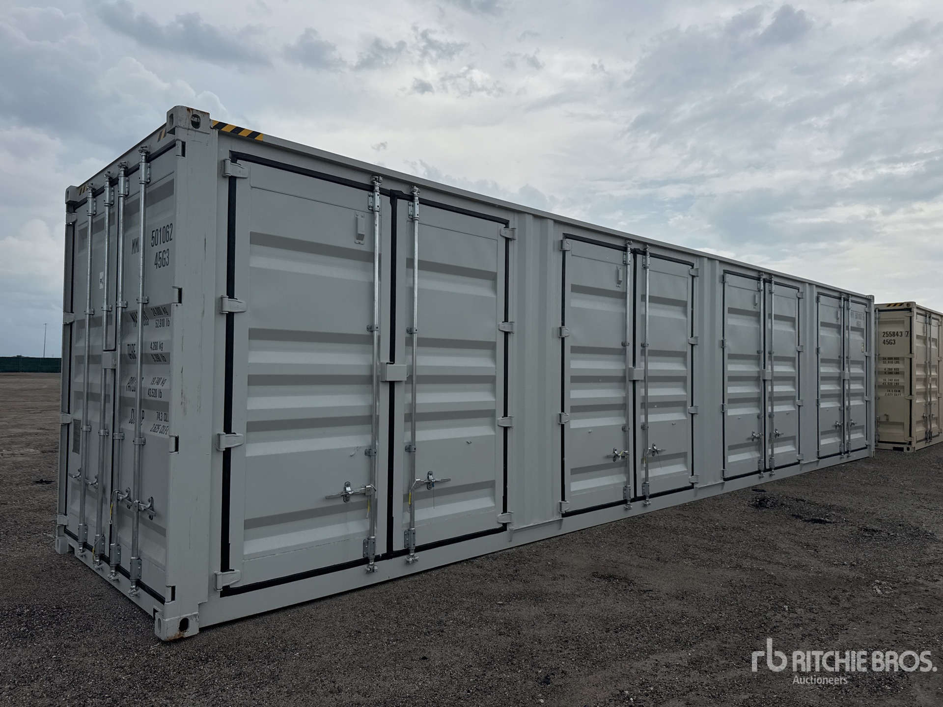 2026 40 ft High Cube Multi-Door Storage Container