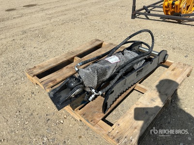 2026 GIYI GY-XJ5T 10 in Hydraulic CAT Hydraulic Excavator Thumb (Unused)
