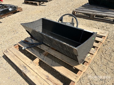 2026 GIYI GY-D3T 32 in Tilting CAT Excavator Bucket (Unused)
