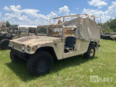 2008 AM General M1097R1 HMMWV 2 Door w/Truck Body