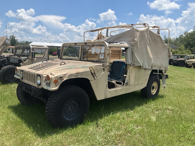 2008 AM General M1097R1 HMMWV 2 Door w/Truck Body