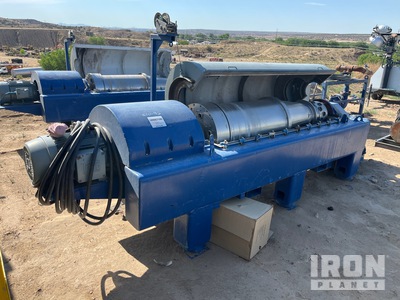 Quantity of (4) LW530 Centrifuge
