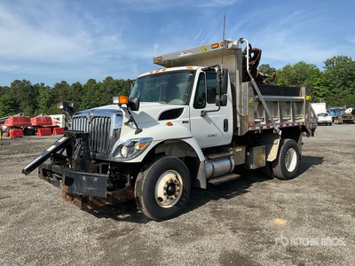 2015 International 7400 4x2 Snow Plow Truck
