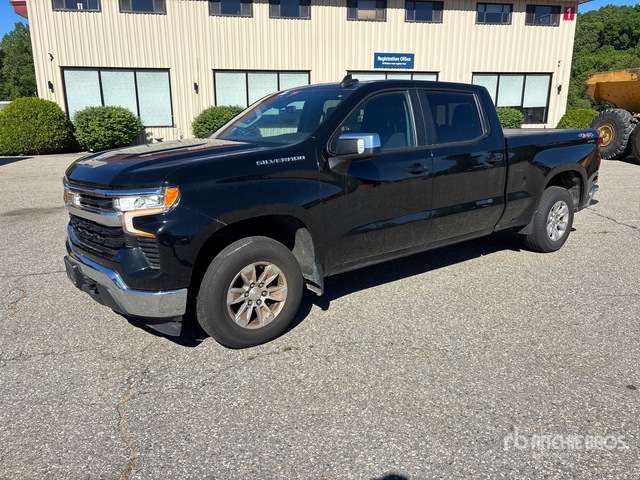 2022 Chevrolet Silverado 1500 LT 4x4 Crew Cab Pickup