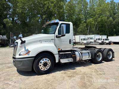 2021 International LT625 6x4 Cabeza Tractora Cabina Corta
