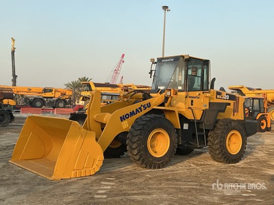 Komatsu WA320-5 Wheel Loader