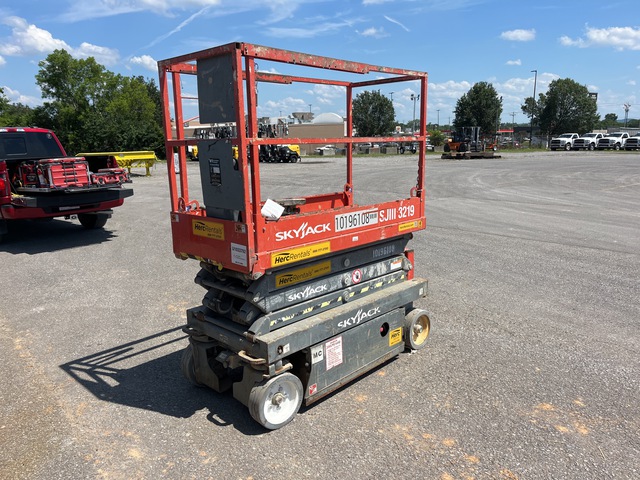 2016 Skyjack SJIII-3219 Electric Scissor Lift