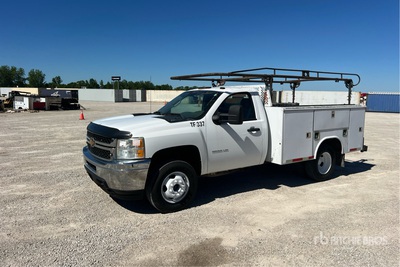 2013 Chevrolet Silverado 3500HD 4x2 Utility Truck