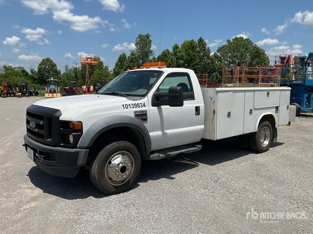 2008 Ford F-450 XL 4x2 Utility Truck