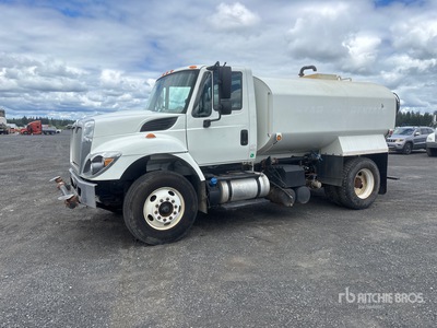 2015 International SA625 4x2 Water vrachtwagen