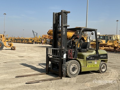 2011 Clark C55SD 5 ton Electric Forklift