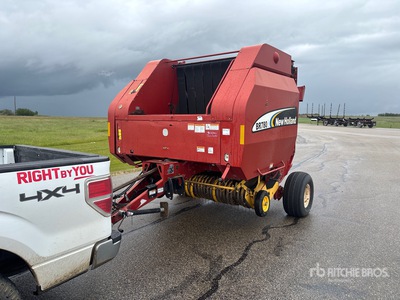 2007 New Holland BR780 Round Baler