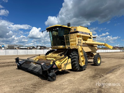 1997 New Holland TR98 Combine Harvester